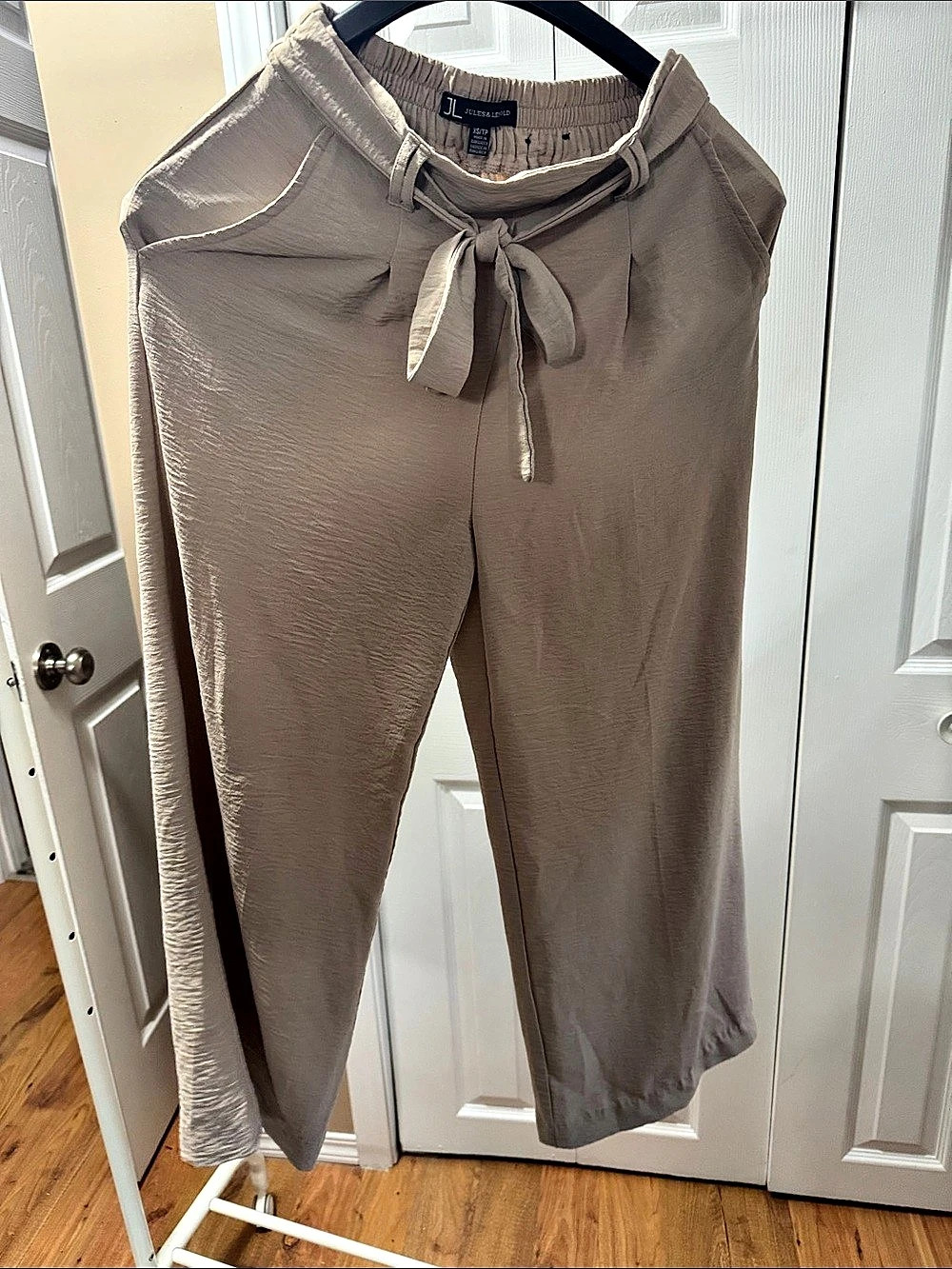 Jules & Leopold Tie-Front Paperbag Pants in Brown XS